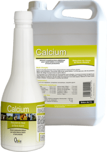 Calcium est une solution buvable riche en calcium pour les vaches laitières